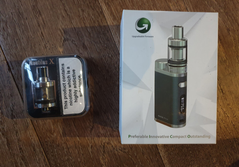 Kit Istick Pico et clearo Melo III mini +Clearomiser Nautilus X