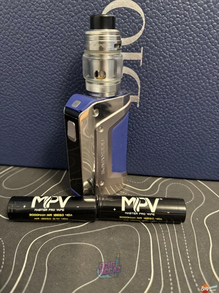 Lot de deux Cigarette électronique geek vape légend 2 et légend 3