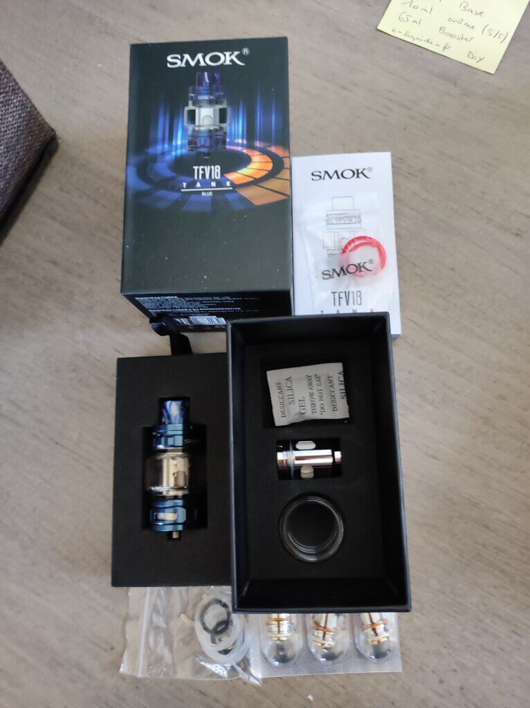 Geekvape 200L Mint green+Tank TFV18