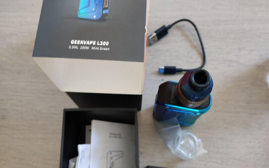 Geekvape 200L Mint green+Tank TFV18