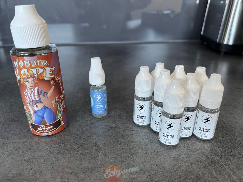 Lot e-liquide + booster de nicotine