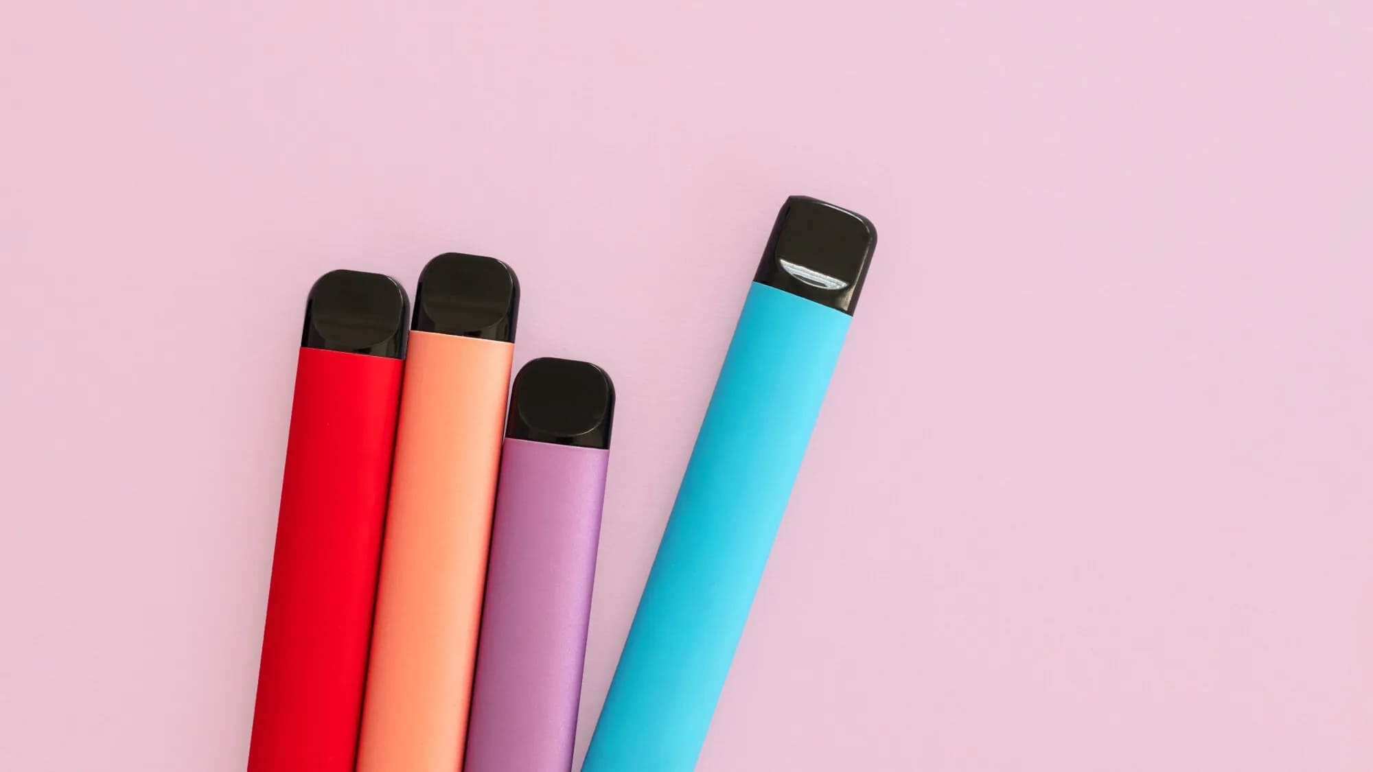 fausse cigarette électronique Smart Vape, la e-cigarette qui veut renverser la vapeur - DECIDEURS  MAGAZINE main image 1