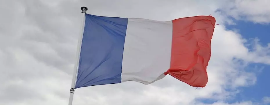 tout savoir sur le bannissement des puffs en france : raisons, implications pour les consommateurs et alternatives possibles aux cigarettes électroniques jetables.