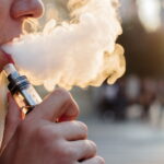 Les risques pour les poumons liés à l’utilisation de la cigarette électronique au goût menthe