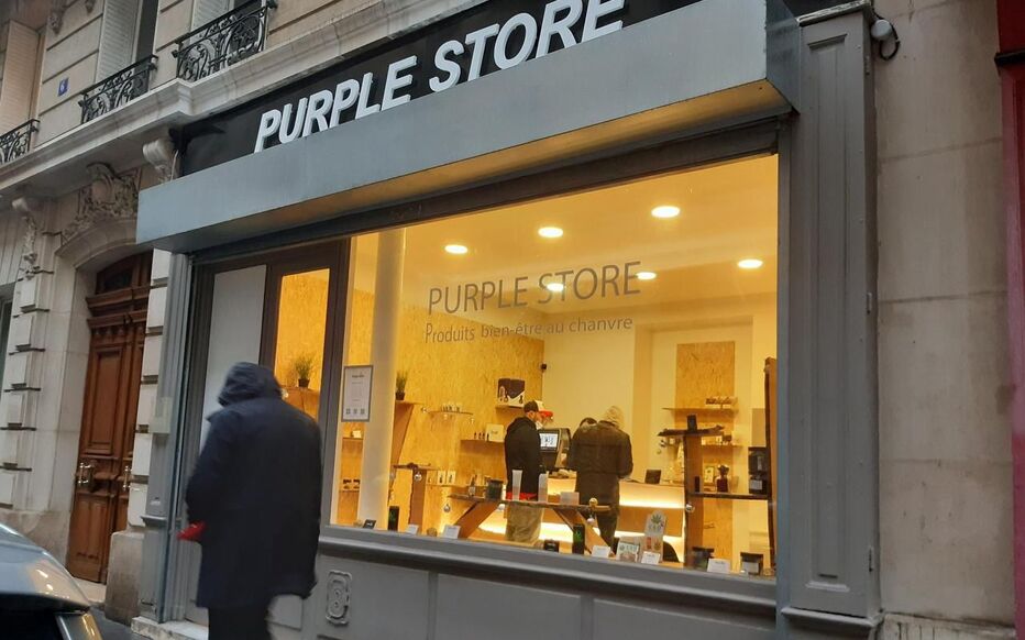 trouvez les meilleures boutiques cbd à paris : sélection de magasins de qualité, conseils d'achat et produits à base de cannabidiol sécurisés et légaux. découvrez où acheter du cbd à paris en toute confiance !