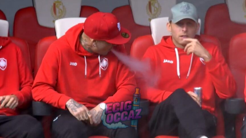 découvrez comment les footballeurs intègrent ou évitent la cigarette électronique dans leur mode de vie sportif, avec des analyses sur ses effets, des témoignages et l’impact sur leurs performances.