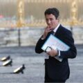 découvrez la position d'emmanuel macron sur la cigarette électronique, ses impacts sur la santé publique et les mesures prises par le gouvernement français concernant le vapotage.