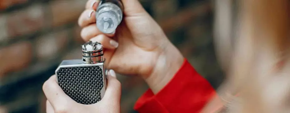 découvrez notre guide complet pour réduire la nicotine dans votre e-liquide et profiter d'une vape plus saine et adaptée à vos besoins.