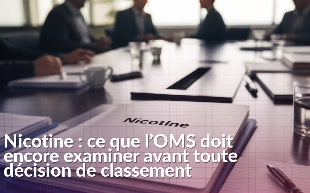 Dossier portant le mot nicotine posé sur une table de réunion institutionnelle