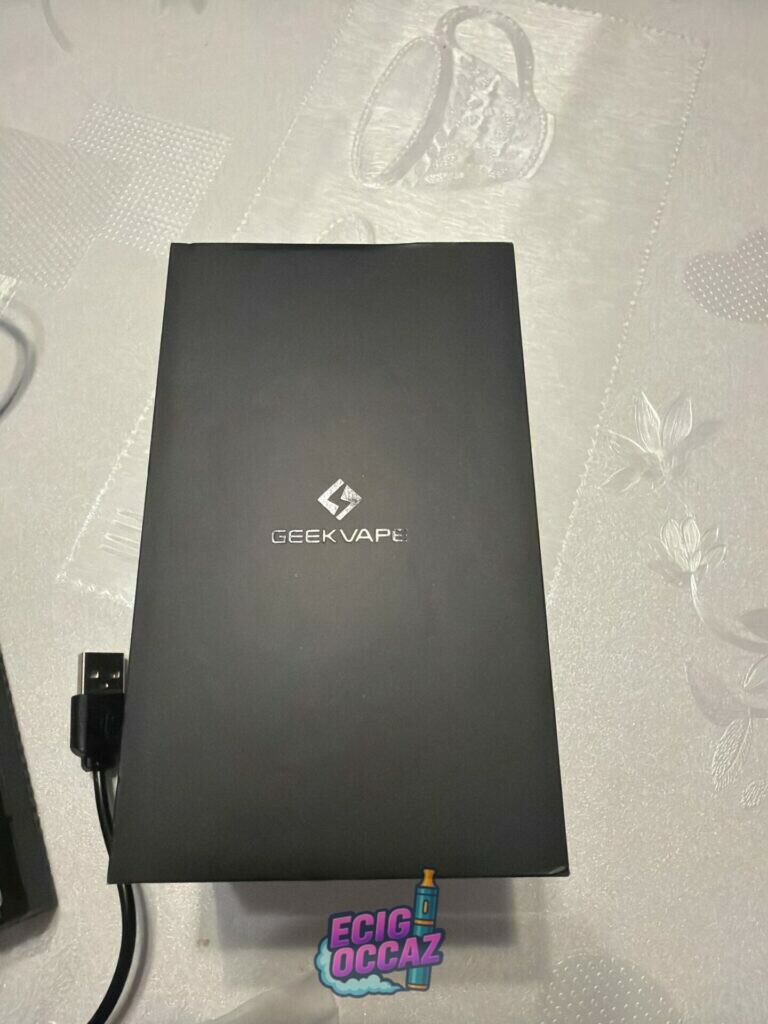 Kit complet Geekvape Aegis Solo 2 – 3 accus + chargeur + résistances