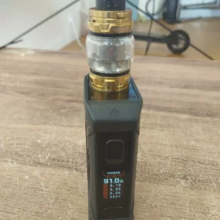 Vente Geekvape Aegis + SMOK TFV12 Prince – Très bon état