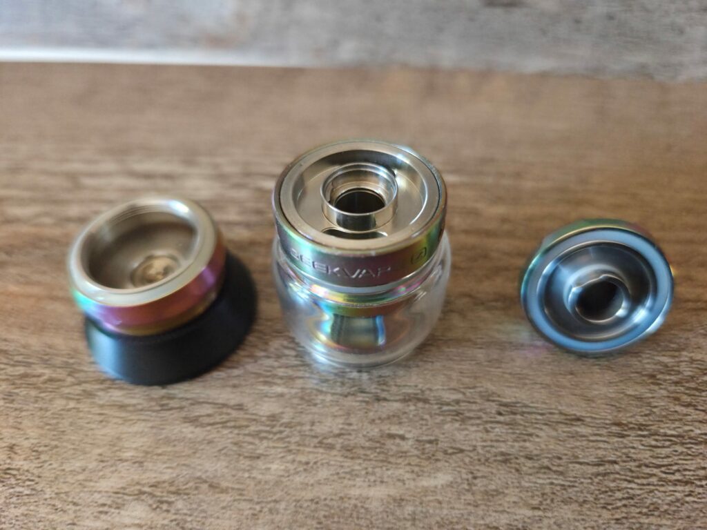 Clearomiseur Geekvape Z Nano 2 3,5 ml, coloris Rainbow, en très bon état général.