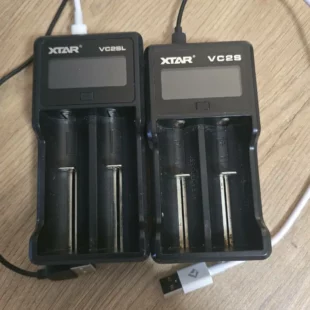 CHARGEURS ACCUS FORMAT 18650 (2 chargeurs)