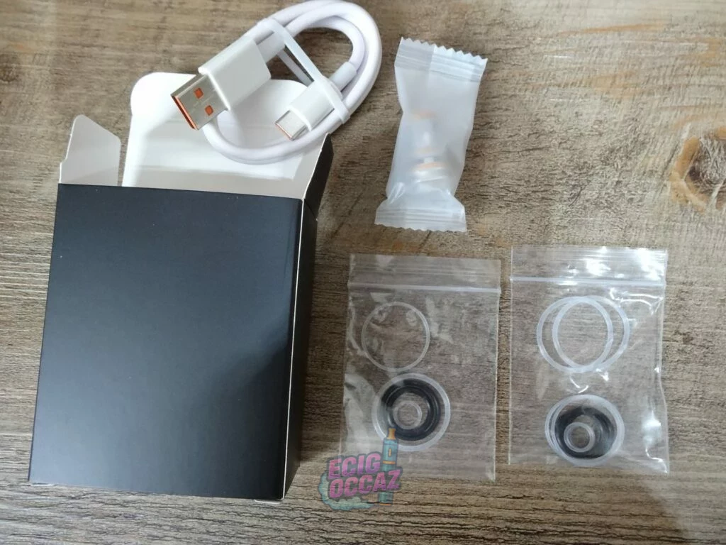 GeekVape E100 Kit 100W Beige + 3 cartouches – Très bon état