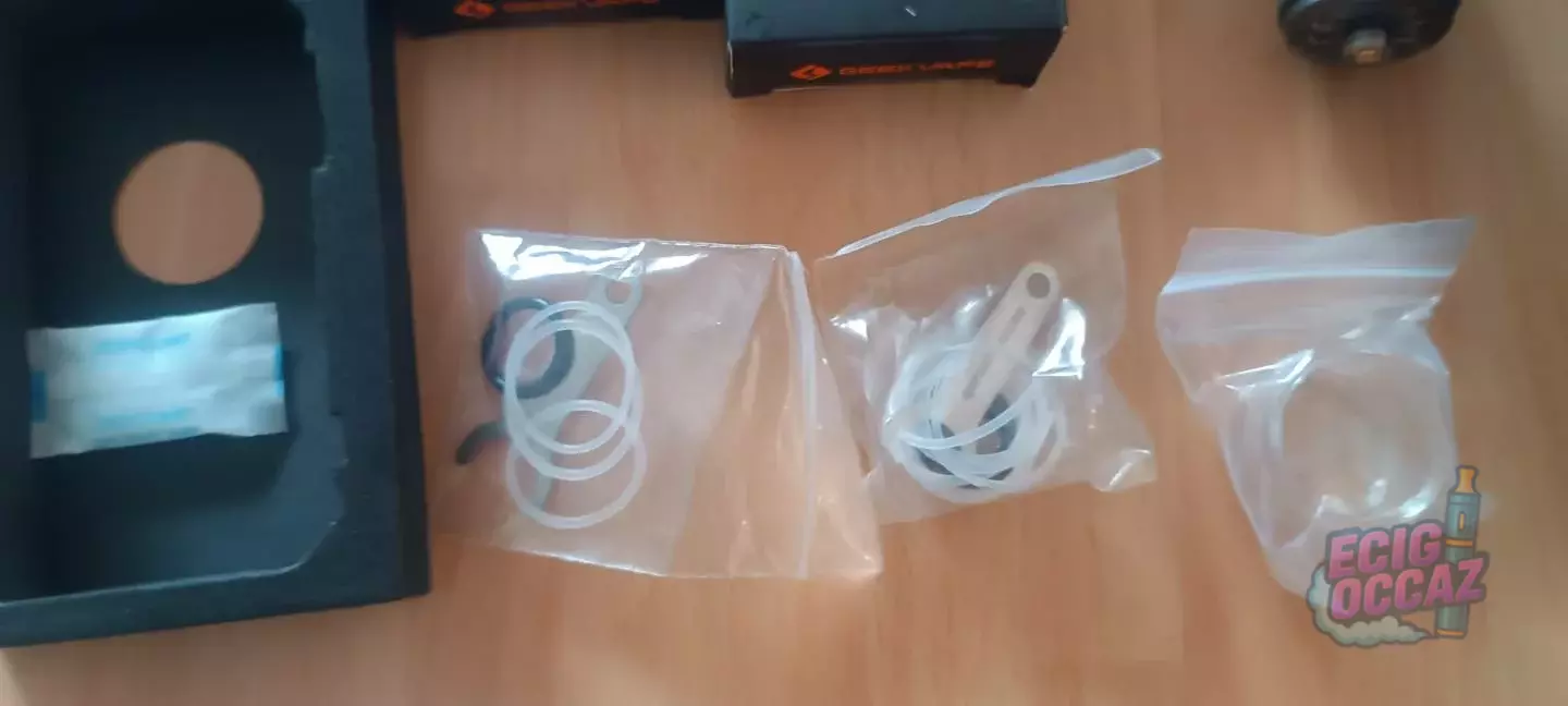 Geek Vape Aegis Legend 2