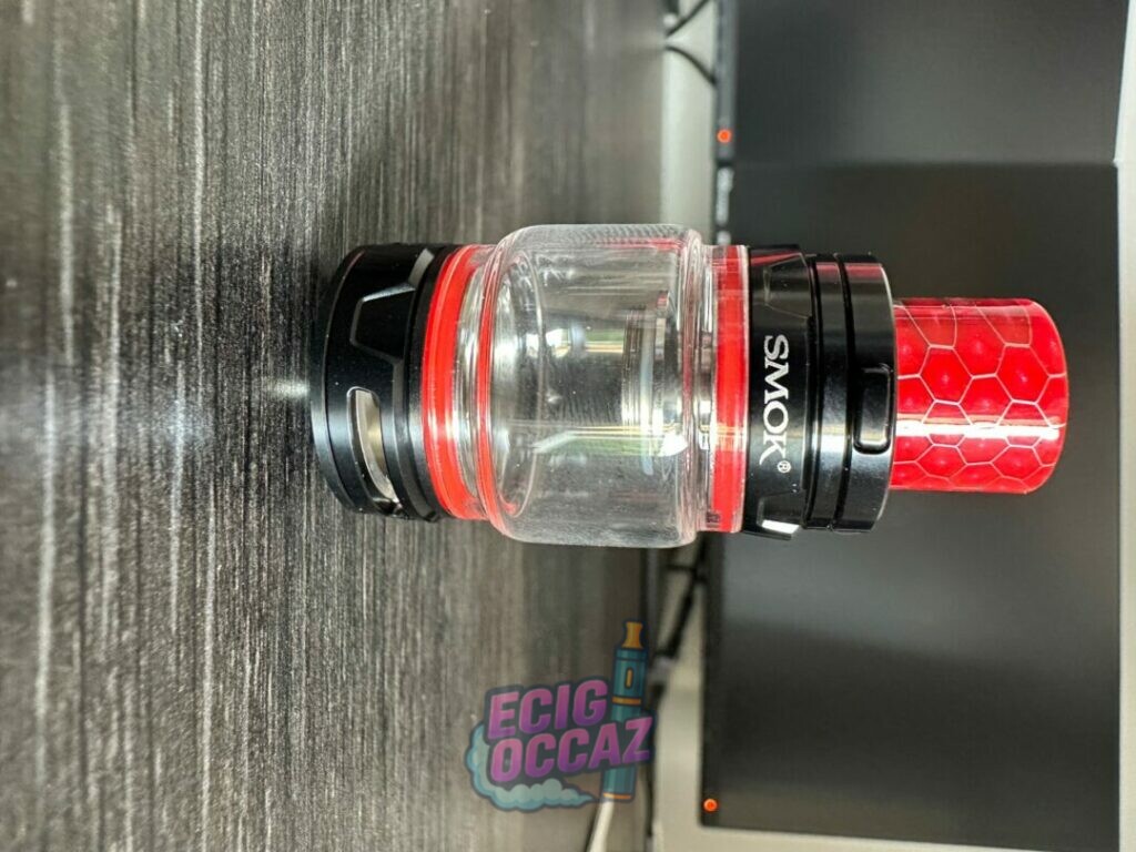 Clearomiseur SMOK TFV12 Prince P-Tank noir et rouge