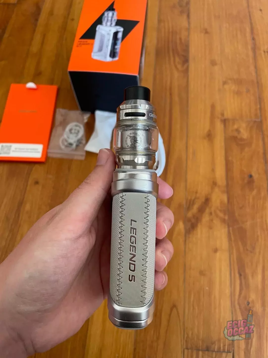 Kit GeekVape Legend 5 + 2 accus 18650 + 1 résistance 0.15 ohm