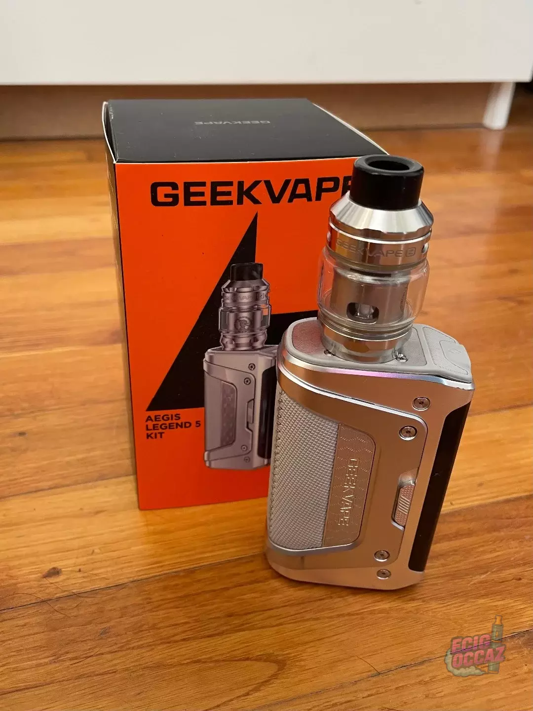Annonce vape d’occasion : Kit GeekVape Legend 5 + 2 accus 18650 + 1 résistance 0.15 ohm