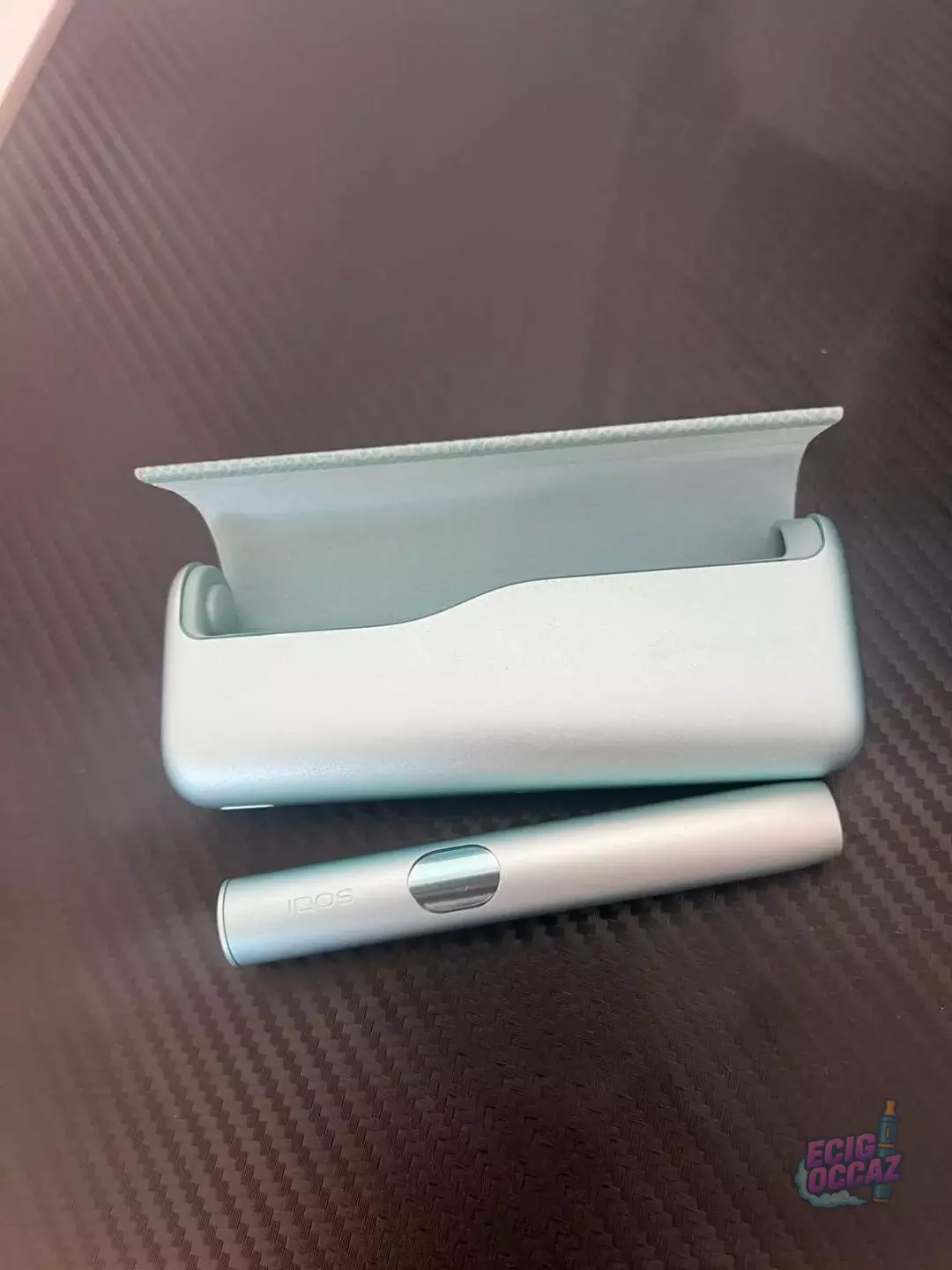 IQOS ILUMA bleu ciel cuir