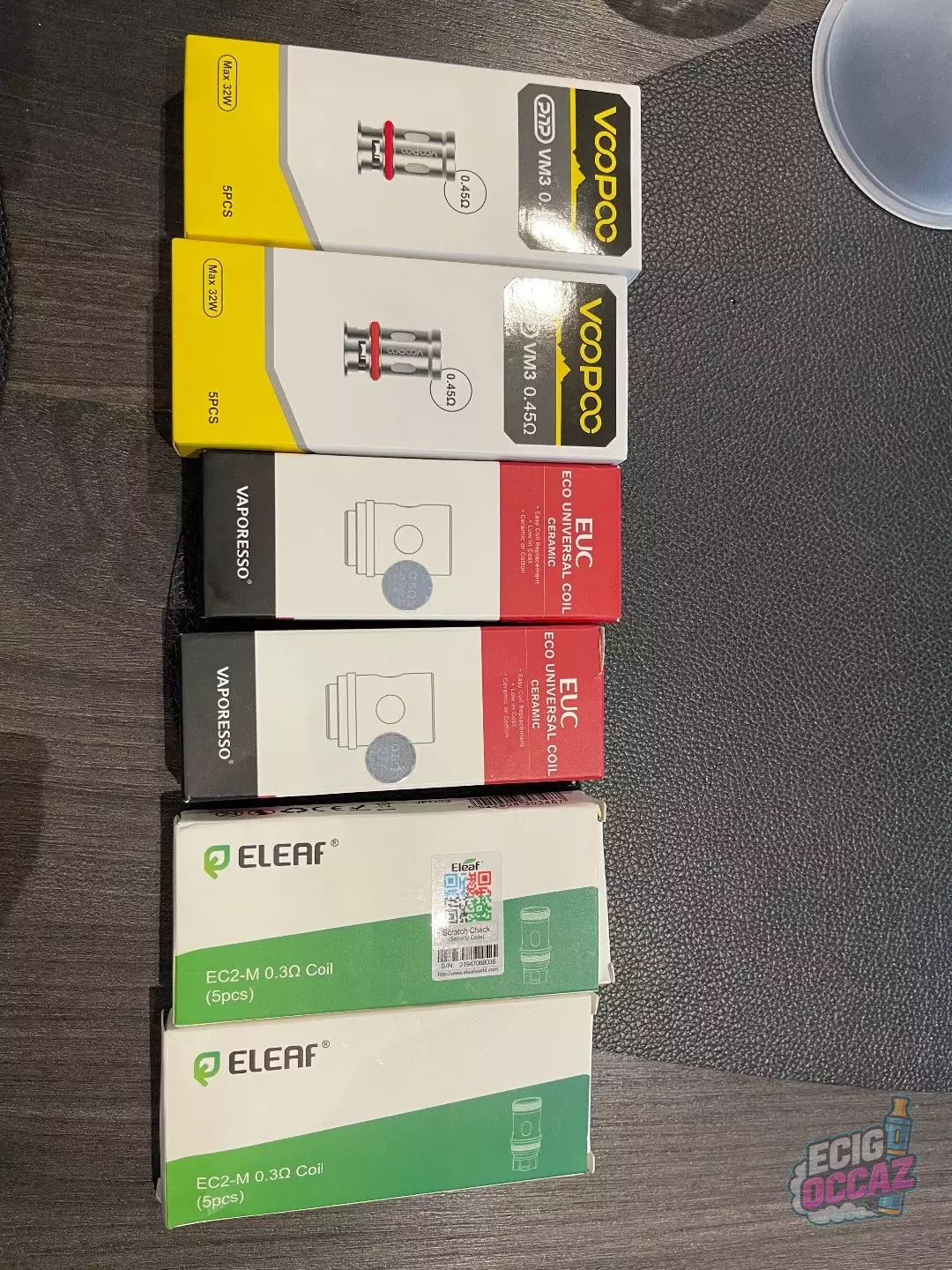 Vends  cigarettes électroniques avec accessoires, résistances, pièces de rechange, accus, chargeur, clearo et e-