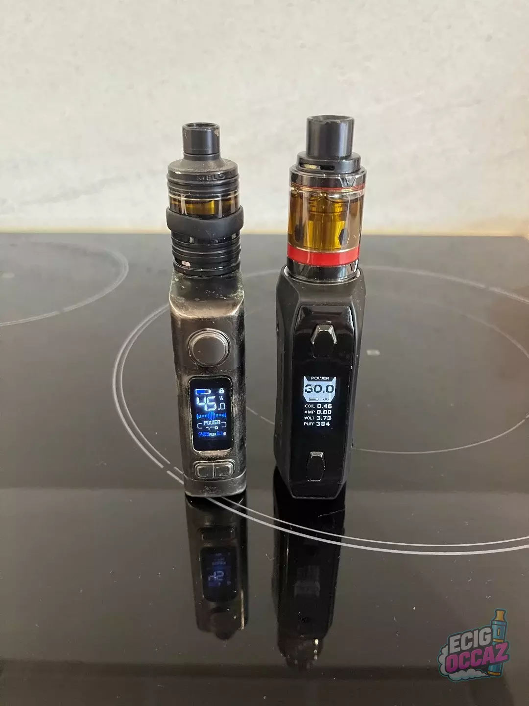Vends  cigarettes électroniques avec accessoires, résistances, pièces de rechange, accus, chargeur, clearo et e-