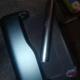 IQOS ILUMA avec étui et boîte