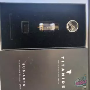 Titanide sub-leto