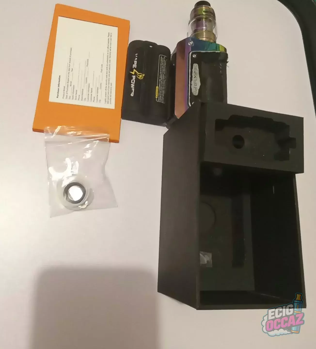 Lot complet Vape – Kit Geekvape Aegis Legend 3 (Boîte Complète d&rsquo;origine) + SMOK TFV16 + Mega Pack 11 Accus & E-liquides