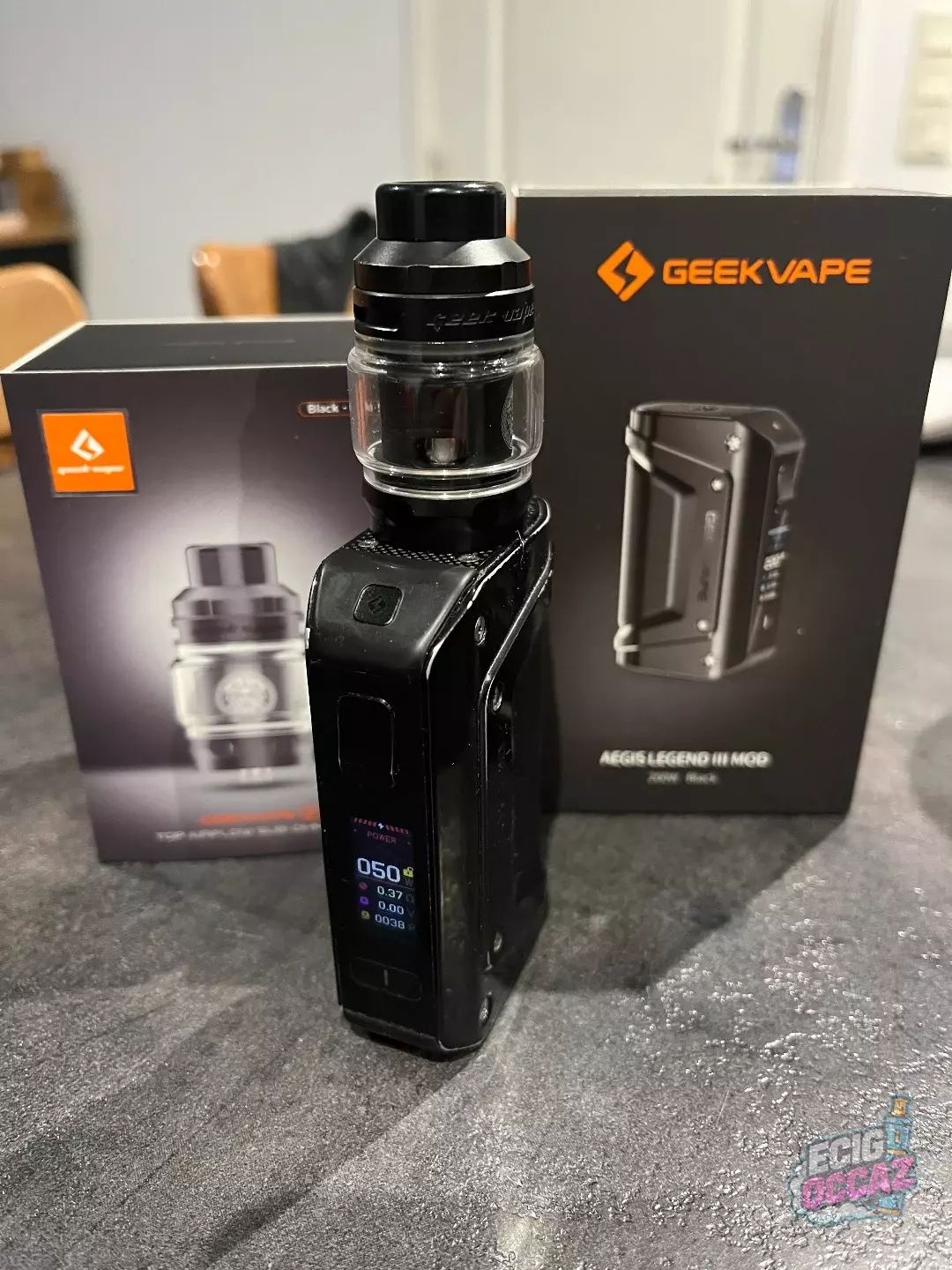 Aegis légend 3 + chargeur et accus