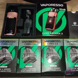 Kit Vaporesso LUXE XR MAX 2 (État Neuf) + 7 Pods/Résistances Corex 2.0 (0.6Ω)