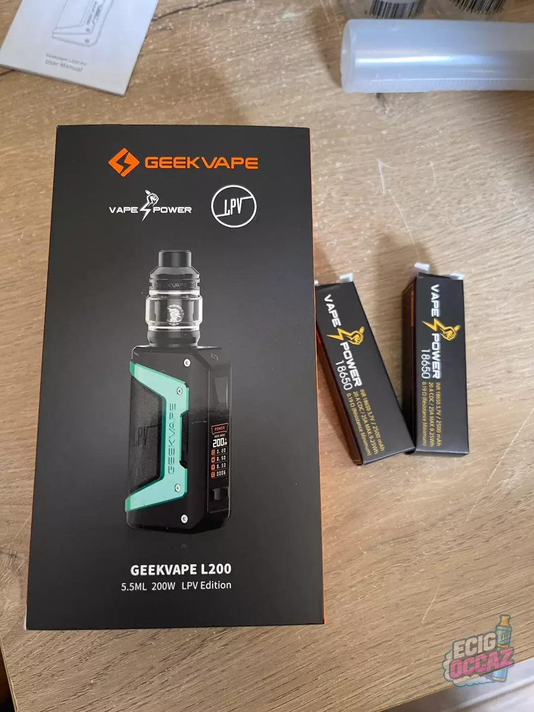 GEEKVAPE Aegis L200, 200W, coloris noir et bleu, en très bon état