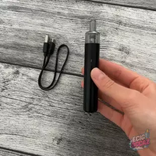 Cigarette éléctronique + câble de recharge + liquide